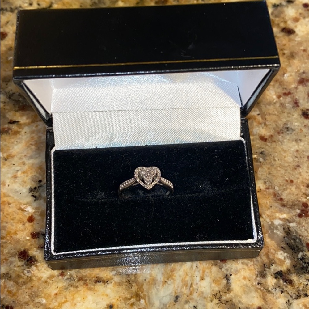 KAY ring
